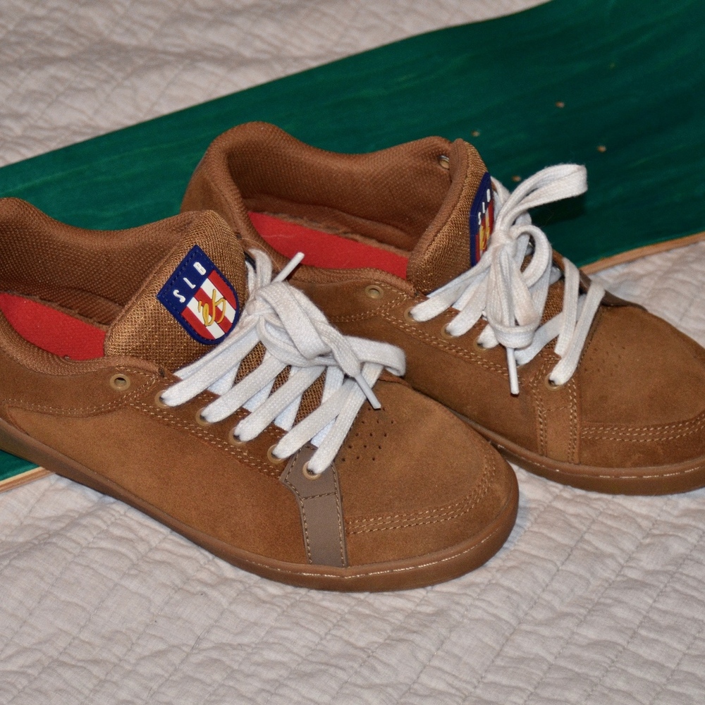 ETNIES/ES Sal Skate shoes! Size 9.5